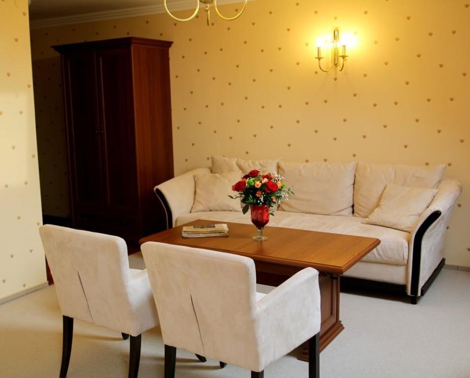 Zamek Gostynin Lejlighedshotel Eksteriør billede
